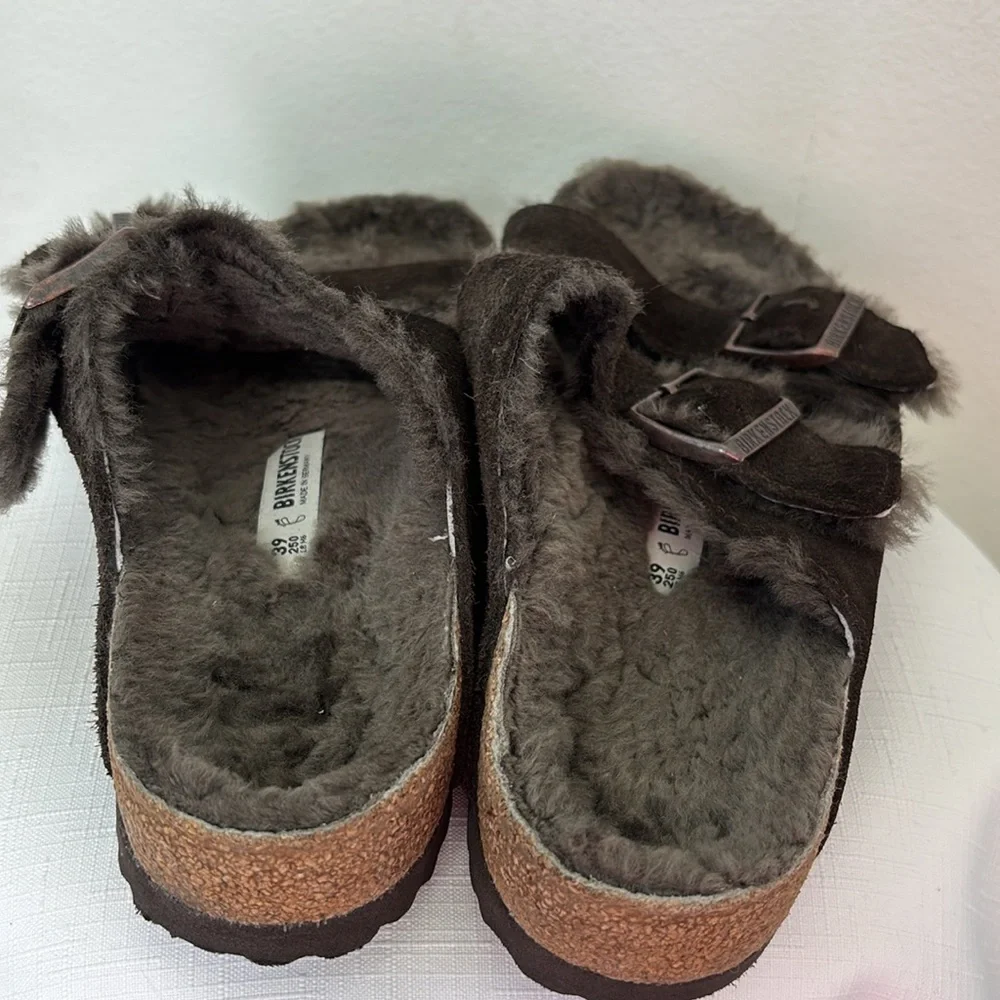 Birkenstock Arizona Shearling size 8.5/39_4